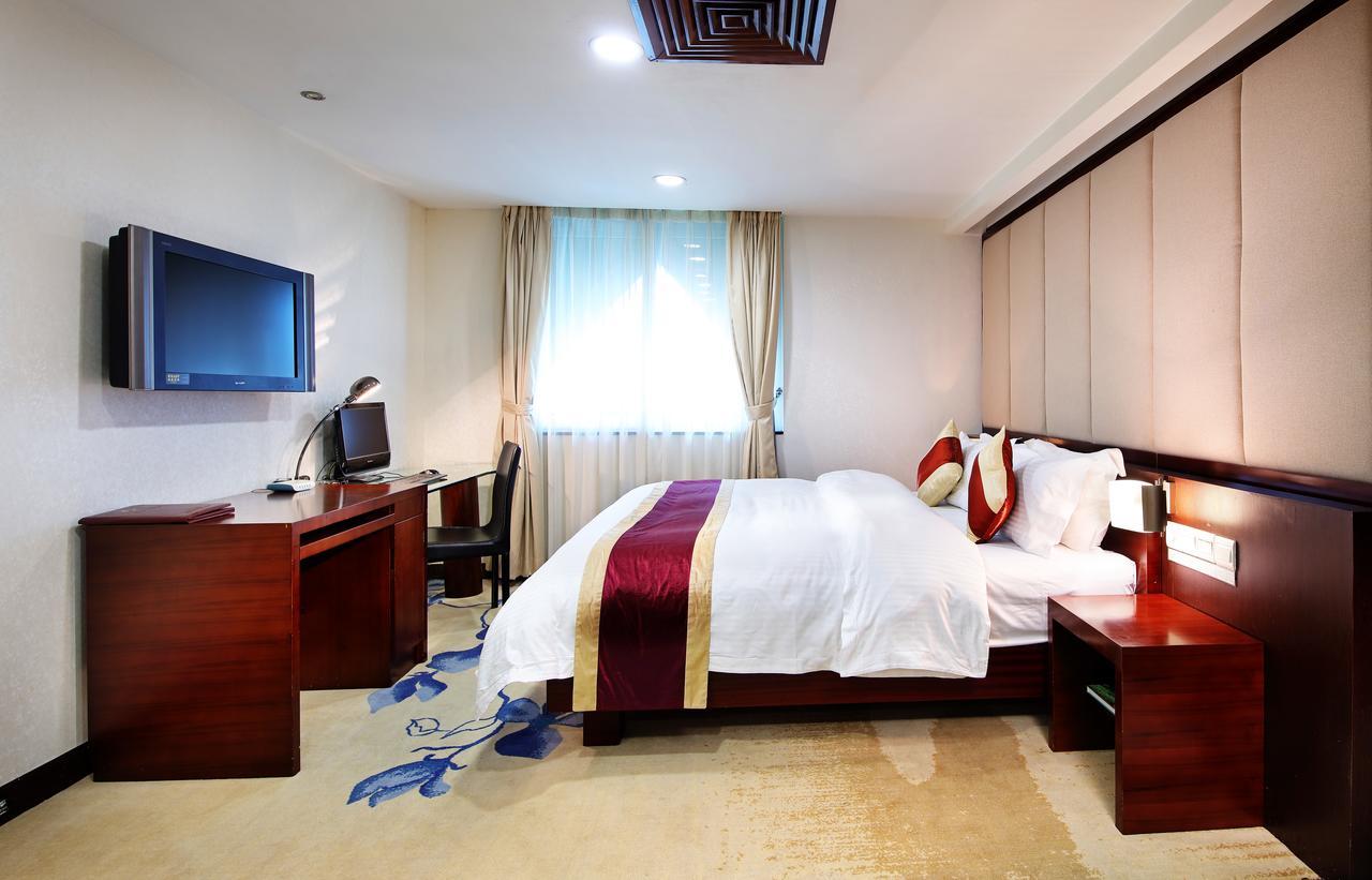 New World Hotel Гуанчжоу Экстерьер фото