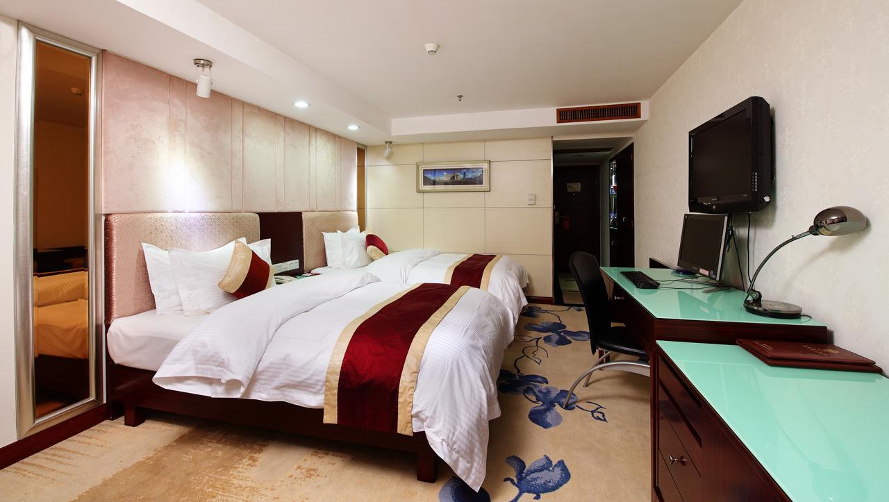 New World Hotel Гуанчжоу Экстерьер фото