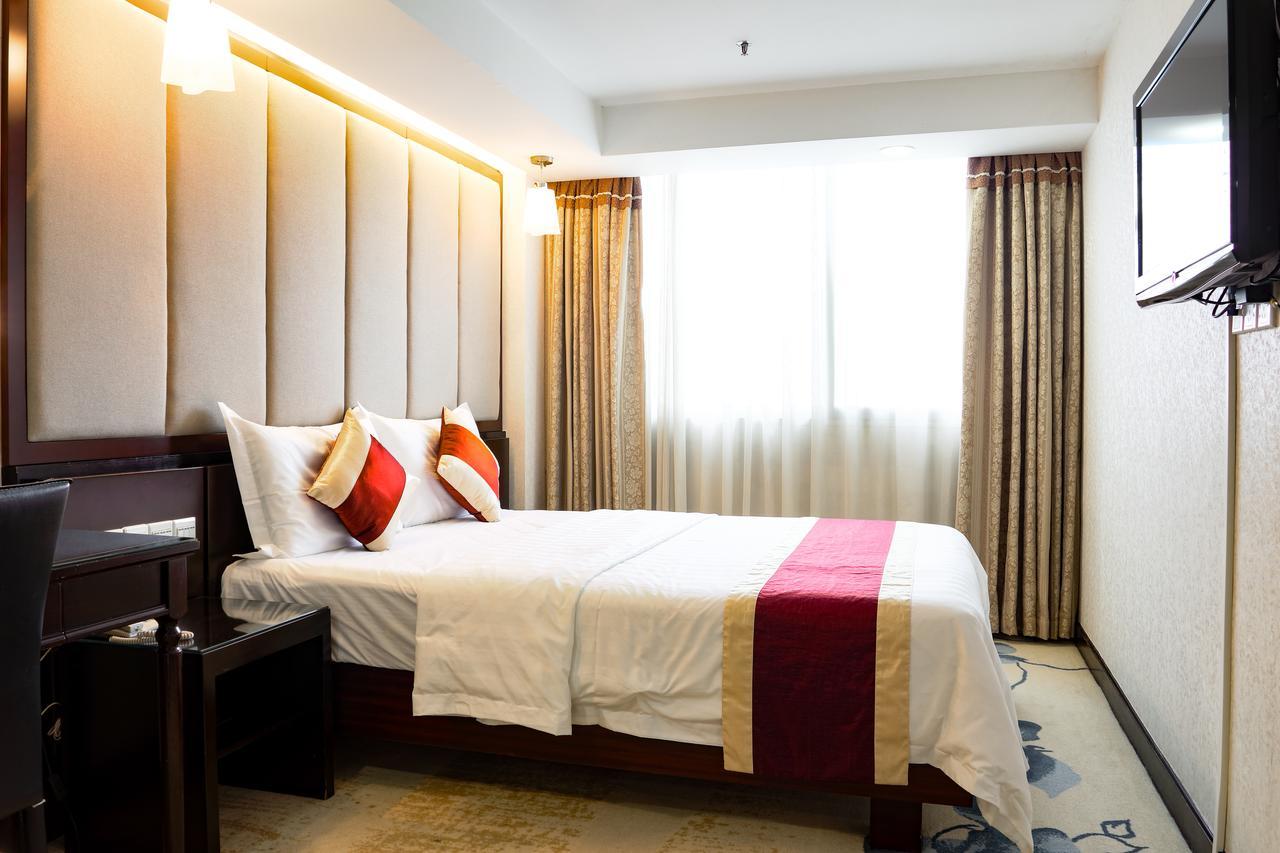 New World Hotel Гуанчжоу Экстерьер фото