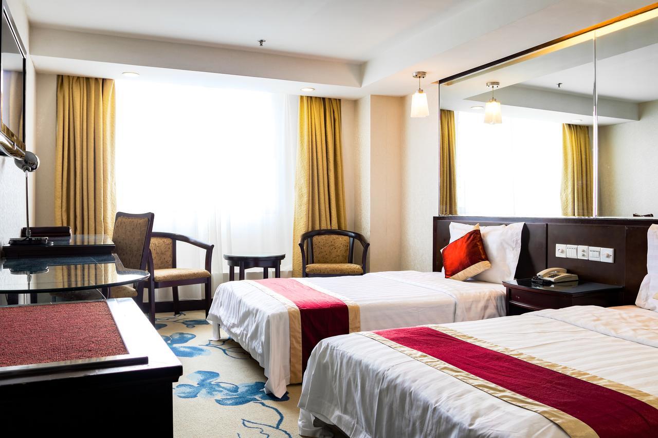New World Hotel Гуанчжоу Экстерьер фото